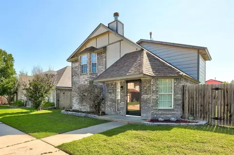 2118 Lakecrest Dr, Moore, OK 73170 photo 2