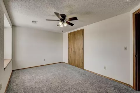 2118 Lakecrest Dr, Moore, OK 73170 photo 16