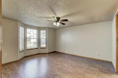 2118 Lakecrest Dr, Moore, OK 73170 photo 12