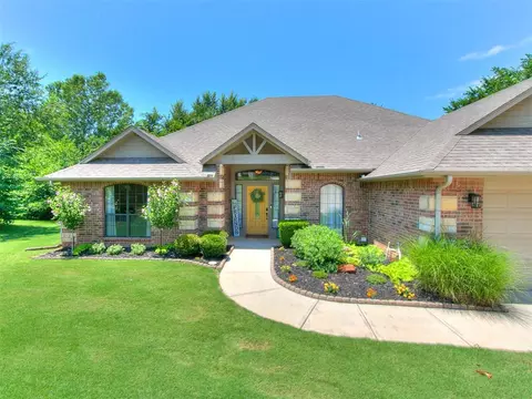 8661 Blue Heron Cv, Edmond, OK 73034
