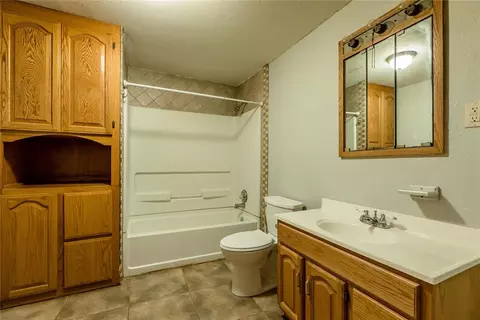 306 E 6th St, Leedey, OK 73654 photo 9