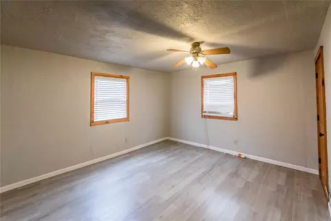 306 E 6th St, Leedey, OK 73654 photo 10
