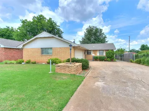 605 W Silver Meadow Dr, Midwest City, OK 73110