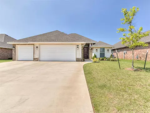 2301 Kimball Dr, Norman, OK 73071