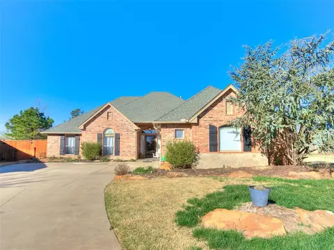 1700 Strayfox Xing, Edmond, OK 73012