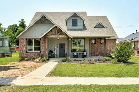 415 N Main St, Blanchard, OK 73010