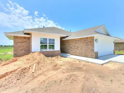 301 N Maple St, Union City, OK 73090