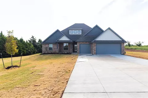 13680 Blue Star St, Edmond, OK 73025