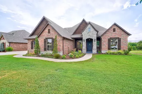 2420 Forest Glen Dr, Choctaw, OK 73020