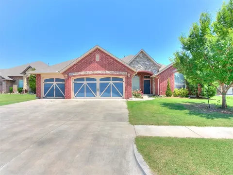 9412 Lakecrest Dr, Oklahoma City, OK 73159