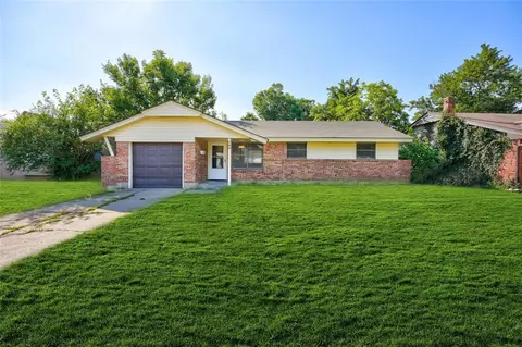 740 Butler St, Moore, OK 73160