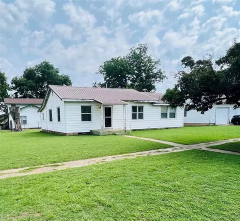 316 W 8th St, Paden, OK 74860