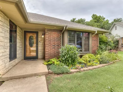 1517 Concord Ct, Edmond, OK 73003