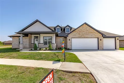 14100 Upper Village Dr, Piedmont, OK 73078