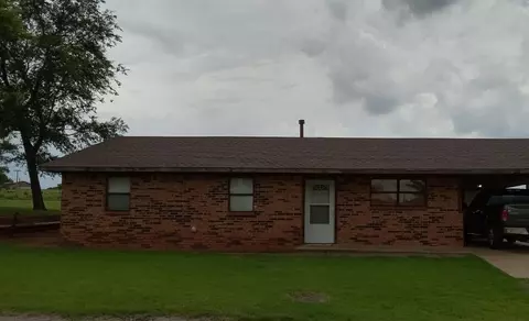 804 Moad St, Hammon, OK 73650