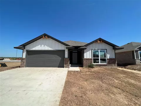 921 SE 17th St, Newcastle, OK 73065