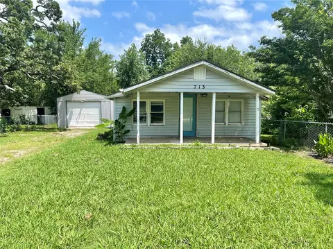 713 W Jefferson St, Tecumseh, OK 74873