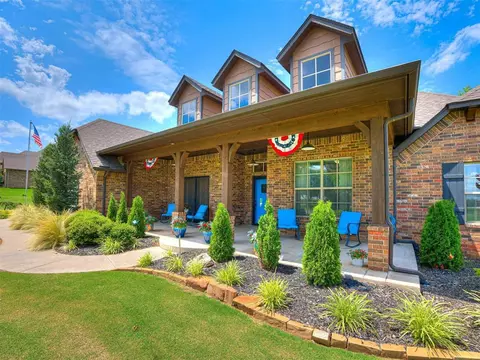2075 NW 34th St, Newcastle, OK 73065