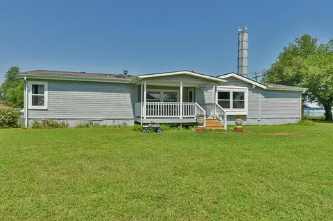 304 Victor Ave, Amber, OK 73004