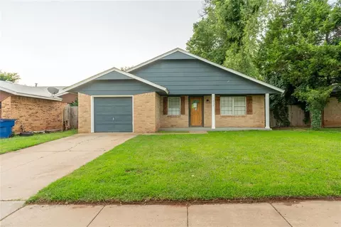 616 W Perry Dr, Mustang, OK 73064