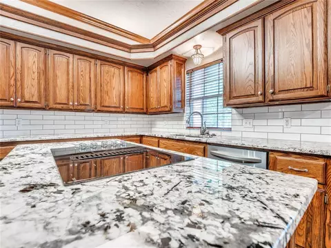3928 Devon Dr, Edmond, OK 73034 photo 18