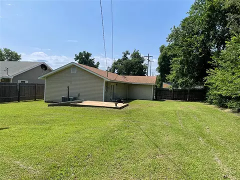 1346 E 10th St, Shawnee, OK 74801 photo 27