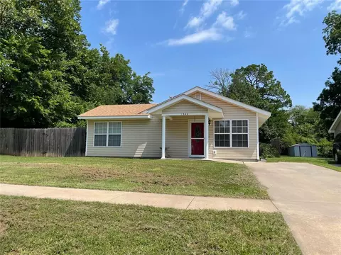 1346 E 10th St, Shawnee, OK 74801