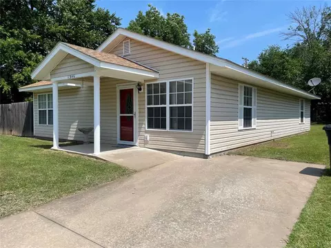 1346 E 10th St, Shawnee, OK 74801 photo 2