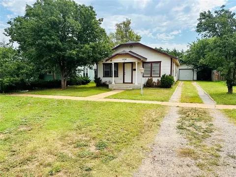 1524 N Willard St, Altus, OK 73521