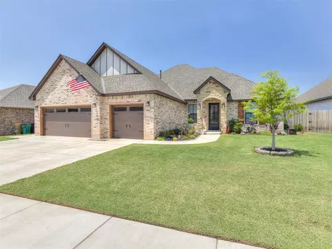 11613 SW 56th St, Mustang, OK 73064