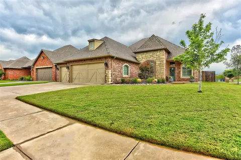 15404 Daybright Dr, Edmond, OK 73013