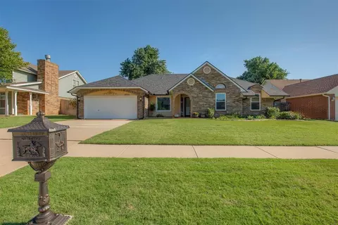 8325 NW 105th Ter, Oklahoma City, OK 73162