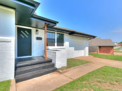 1402 S Miles Ave, El Reno, OK 73036