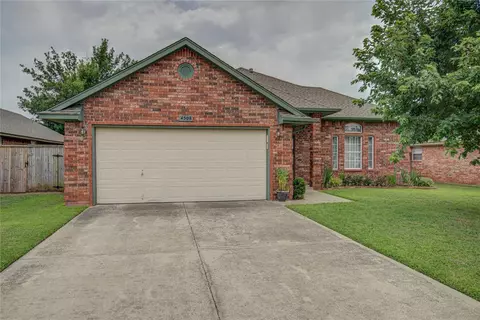 4508 Newport Dr, Norman, OK 73072
