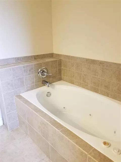 1108 Bryan Dr, Moore, OK 73160 photo 8