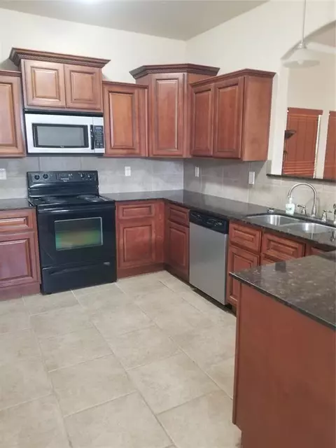 1108 Bryan Dr, Moore, OK 73160 photo 3