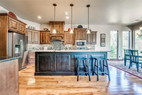 4620 Riata Cir, Tuttle, OK 73089 photo 2