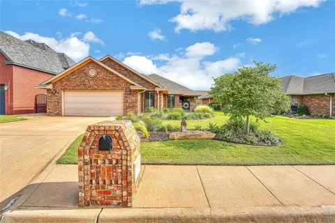309 Camino Norte, Altus, OK 73521