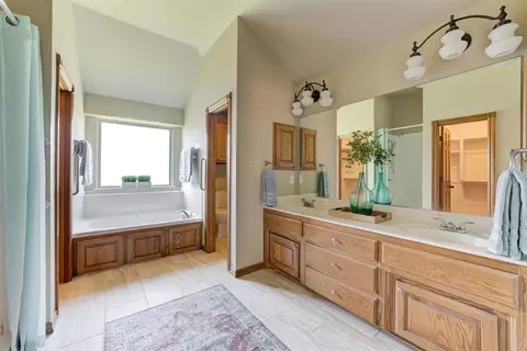 2012 Cedar Pointe Cir, Edmond, OK 73003 photo 27