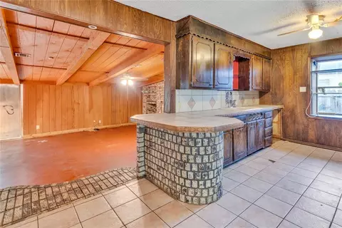 319 N E St, Duncan, OK 73533 photo 3