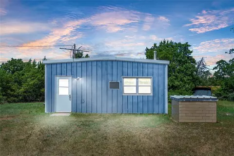49 Rosalia Ave, Eufaula, OK 74432