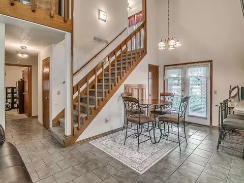 1121 Leafhurst Rd, Moore, OK 73160 photo 8