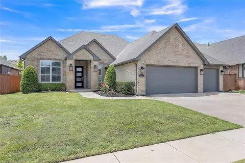 6216 NW 157th St, Edmond, OK 73013