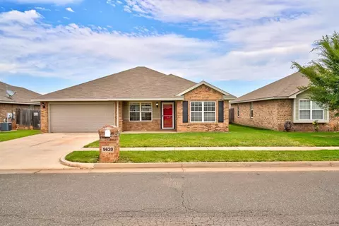 9620 Lauren Dr, Moore, OK 73160