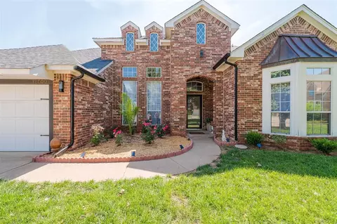 12700 Whitefield Cir, Oklahoma City, OK 73142