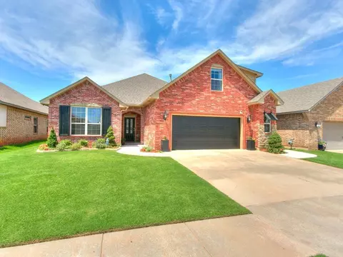 19109 Meadows Crossing Dr, Edmond, OK 73012