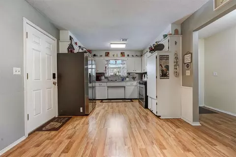 20320 Walker St, Harrah, OK 73045 photo 9
