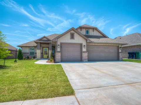 11012 NW 19th St, Yukon, OK 73099