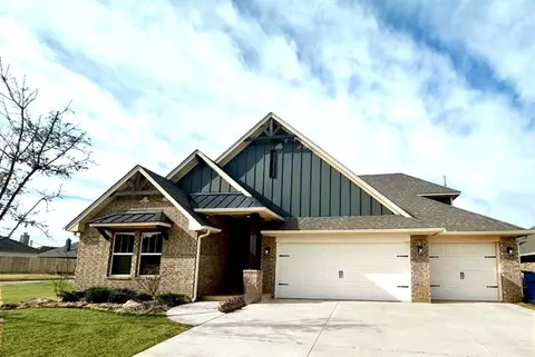 18505 Autumn Grove Dr, Edmond, OK 73012