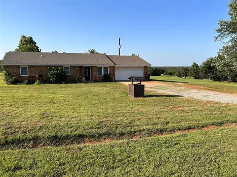 3147 Sharon Gale Dr, Guthrie, OK 73044